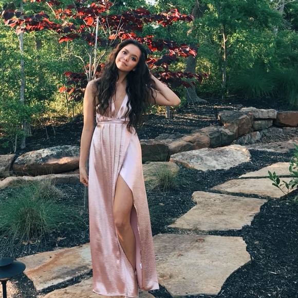 Meet your Posher, Trinity - Picture 1 of 1